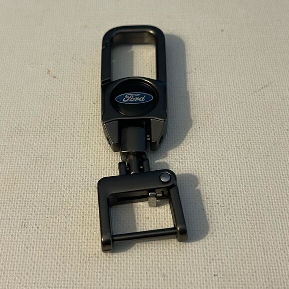 Ford Logo Key Fob Keychain in Metal NWT - Picture 4 of 7
